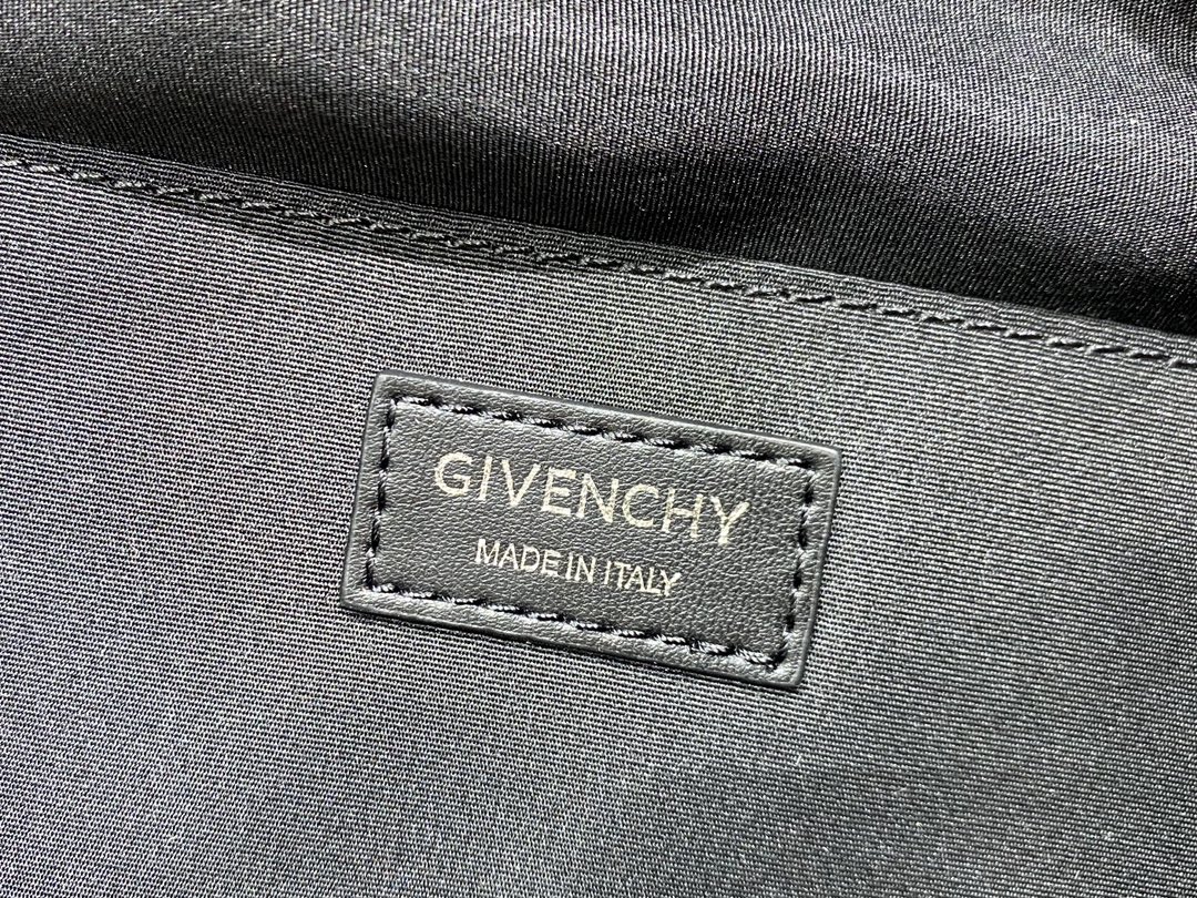 Givenchy Waist Chest Packs